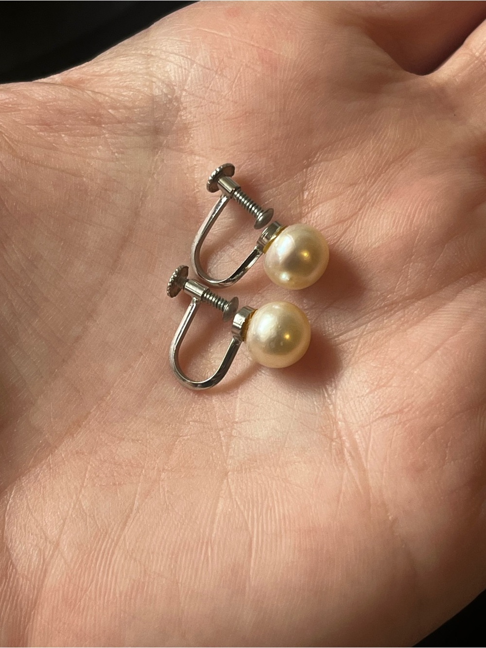 Pearl & Silver Vintage Screwback Earrings